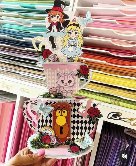 Arquivo de Corte Centro de Mesa Alice no País das Maravilhas