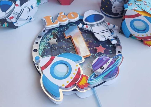 Arquivo de Corte Topo de Bolo Astronauta