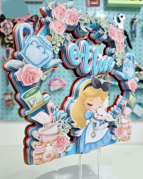 Arquivo de Corte Topo de Bolo Alice no País das Maravilhas