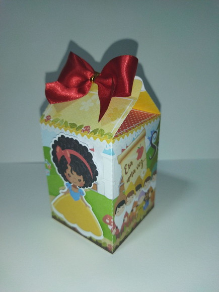 Caixa Milk Branca de Neve Lembrancinha
