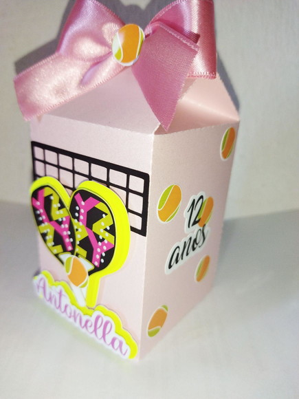 Caixa milk beath tênis lembrancinha