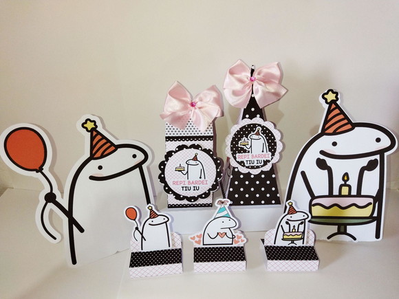 Kit festa flork 32 itens lembrançinhas