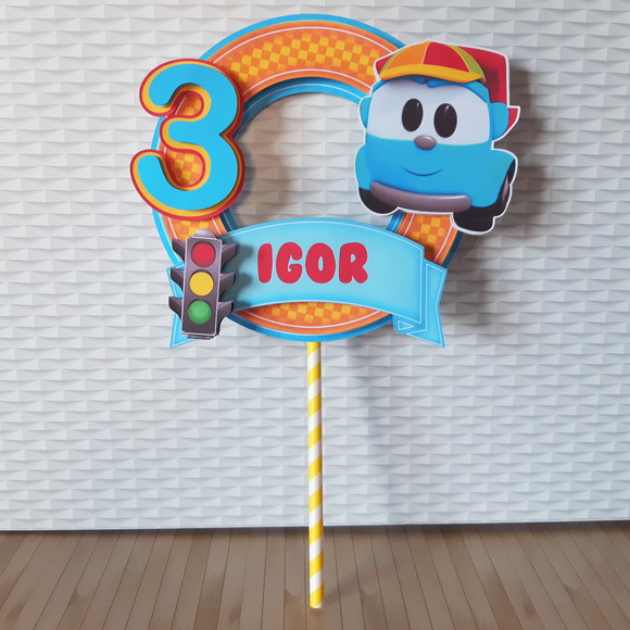 Topo de Bolo Léo Caminhao