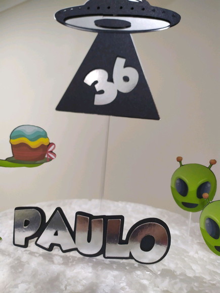 Topo de Bolo Alienigenas