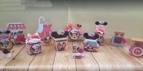 Arquivo de Corte Digital Minnie Confeiteira Rosa e Azul