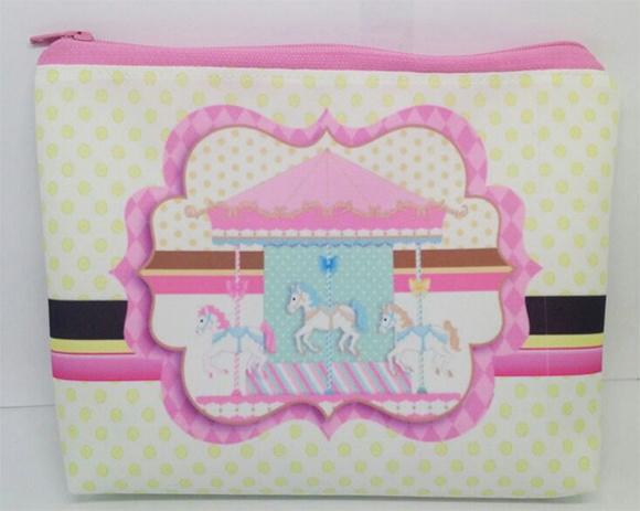 Bolsinha Necessaire - Carrosel encantado