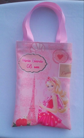 Mochilas ou Sacolas Barbie Moda