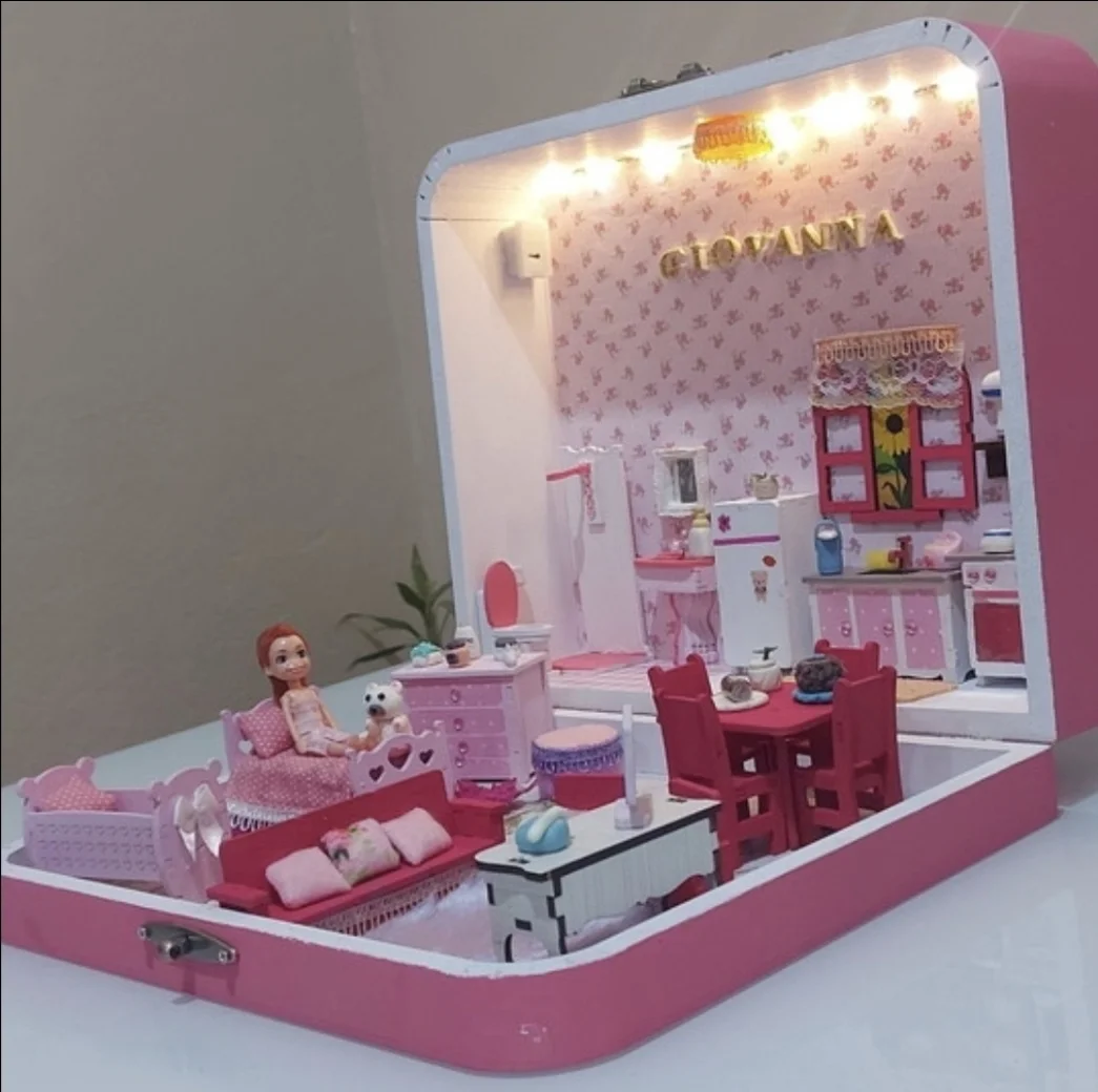 Casa casinha de bonecas na maleta - Imagem 2