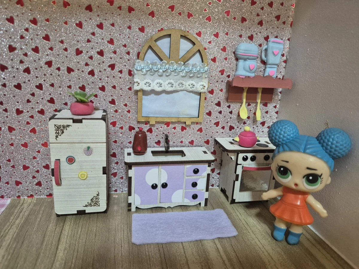 Casa casinha de bonecas na maleta - Imagem 8