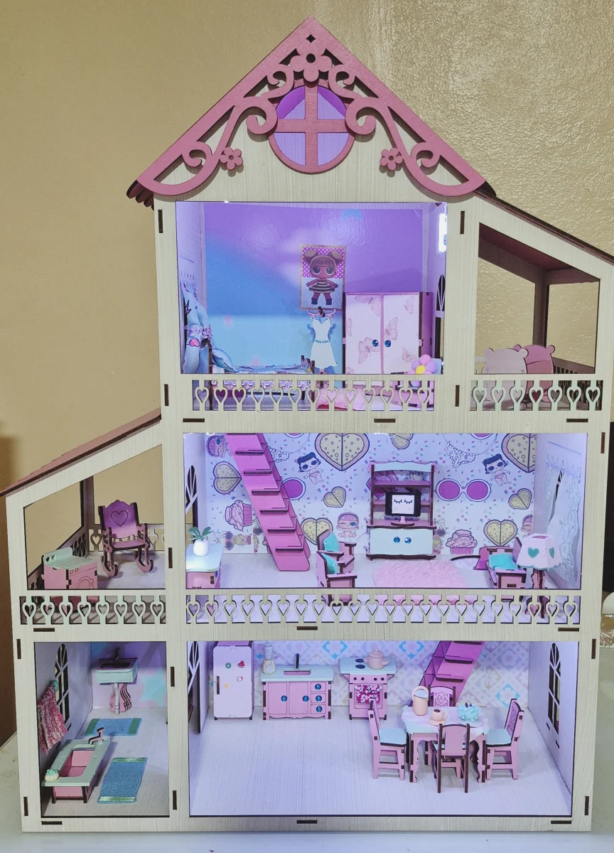 Casa casinha de bonecas tema Lol com iluminação completa