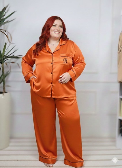 Pijama Longo Americano Cetim Person Plus a Partir 48 (min 2)