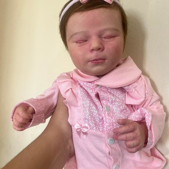 Bebê Reborn Menina Pode Dar Banho com Cordão Umbilical - Imagem 3