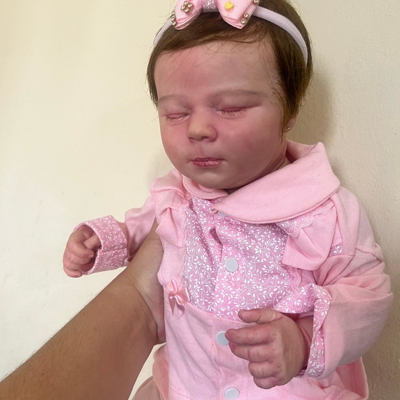 Bebê Reborn Menina Pode Dar Banho com Cordão Umbilical - Imagem 4