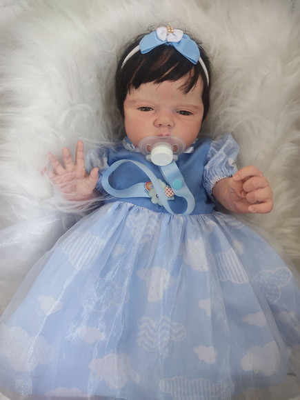 Bebê Reborn Princesa Menina Corpo de Vinil Siliconado