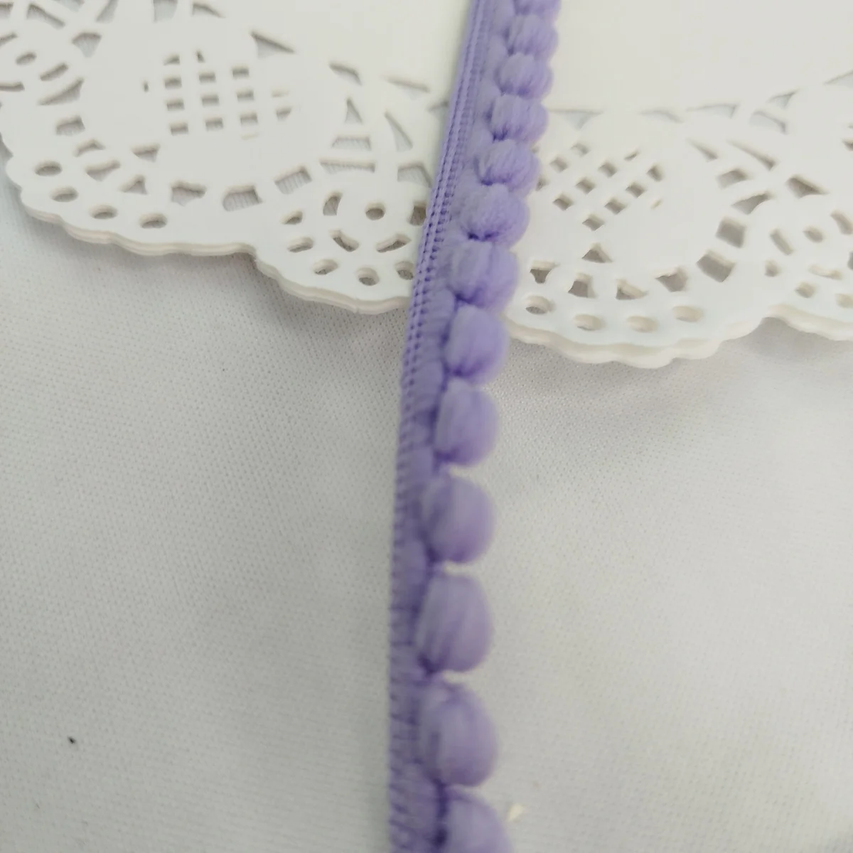 Fita Pompom Lilas 13 mm - Lote de 3 metros | Artesanato Criativo e Decoração - Imagem 4