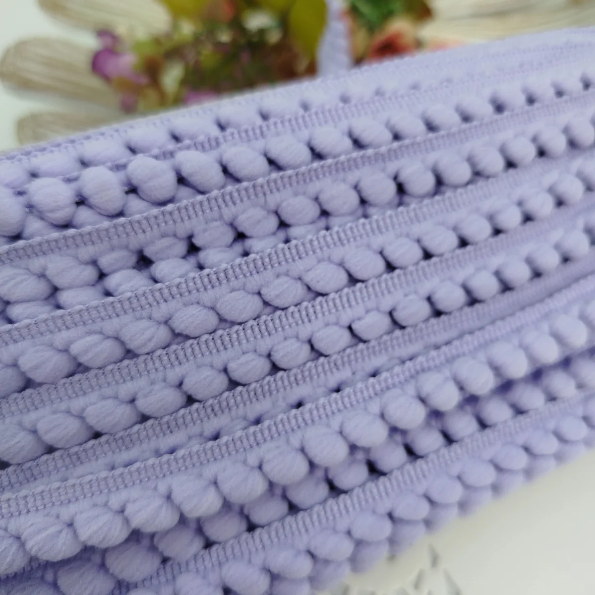 Fita Pompom Lilas 13 mm - Lote de 3 metros | Artesanato Criativo e Decoração - Imagem 3