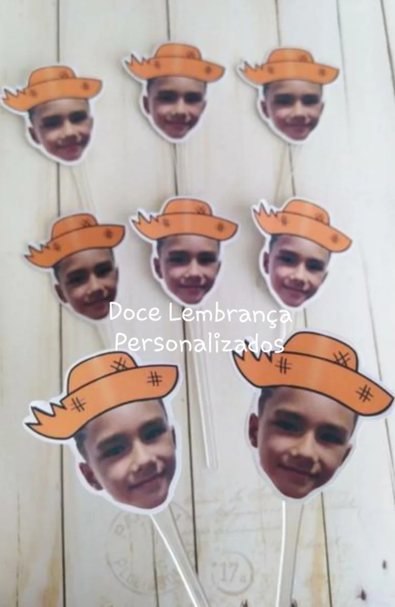 Topper para Docinhos com Foto Rostinho Chapéu Festa Junina - Imagem 1