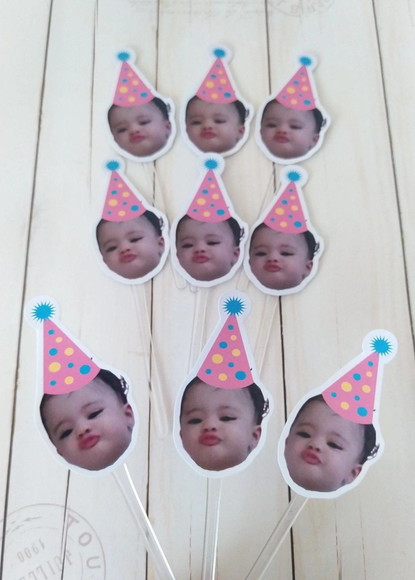 Topper para Docinhos com Foto Carinha Bebê e Chapeuzinho