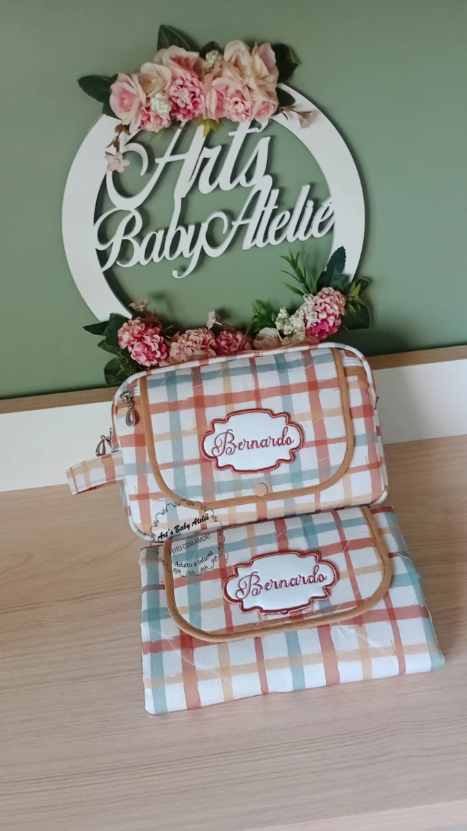 Necessaire Porta fraldas com trocador (removível)