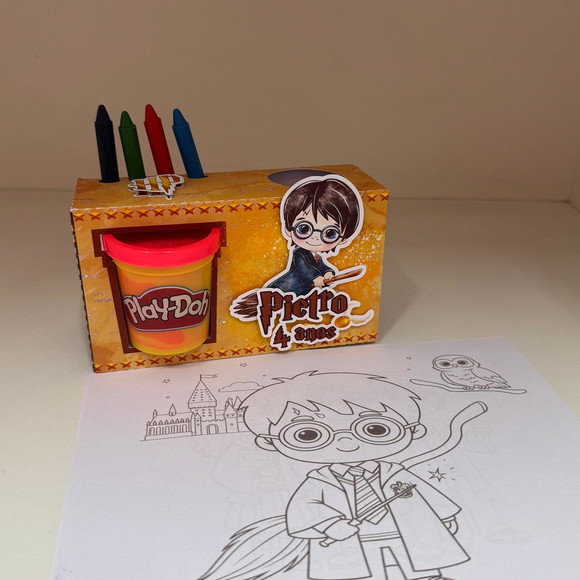 Kit para Colorir com Giz de Cera e Massinha Harry Potter