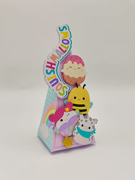 Caixa Piramide Squishmellow