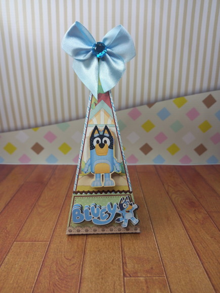 Caixa Piramide Blueydogs