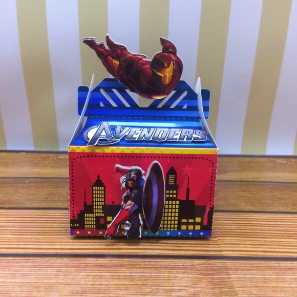 Caixa Surpresa os Vingadores