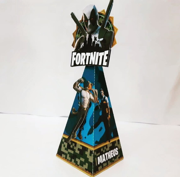 Caixa Piramide Fortnite