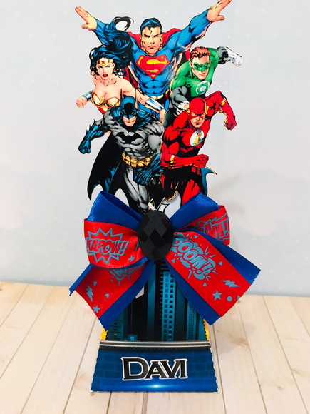 Caixa Piramide Super Herois