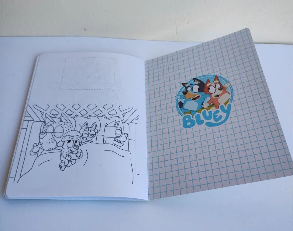 Bluey Halloween álbum de figurinhas Desenhos de Colorir atividades lembrancinha infantil 20 unidades - Imagem 5