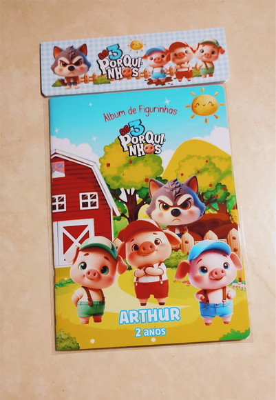 Álbum de Figurinhas e Desenhos de Colorir 3 Porquinhos