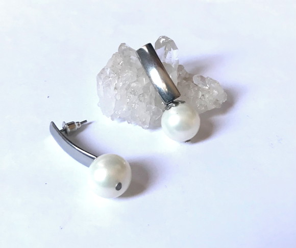 Brinco Pérola Shell Base Pino Aço Inoxidavel