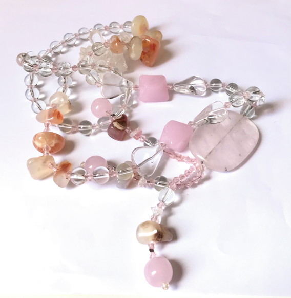 Colar com Contas Resina Rosa Bege e Transparente