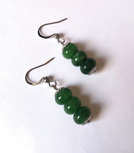 Brinco Gancho Aço Inox com Jade Verde Rondell