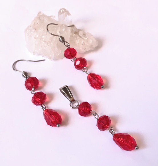 Conjunto Brinco e Pingente Cristal Vermelho e Aço Inox