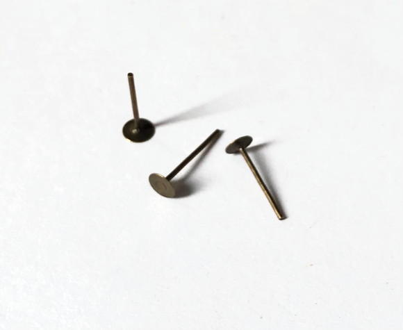 Base Brinco Pino 4 mm em Metal Bronze com 25 Pares