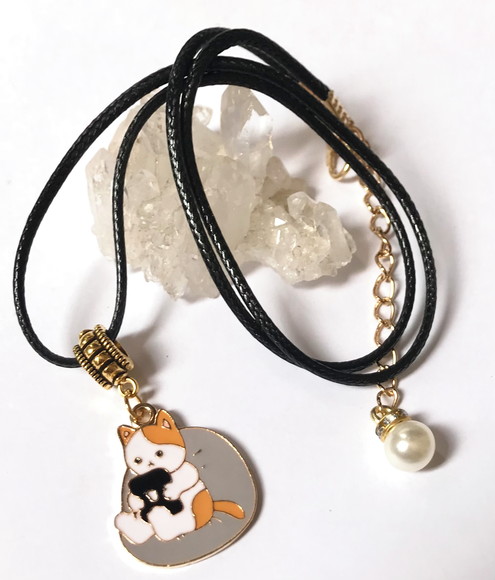 Cordão Colar com Gatinho Perola e Strass em Dourado