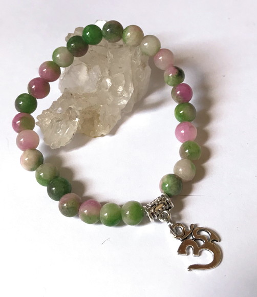 Pulseira Japamala 27 Contas Jade Colorida e Simbolo Om
