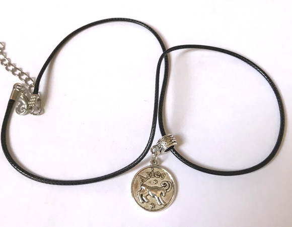 Cordão colar com pingente signos constelação