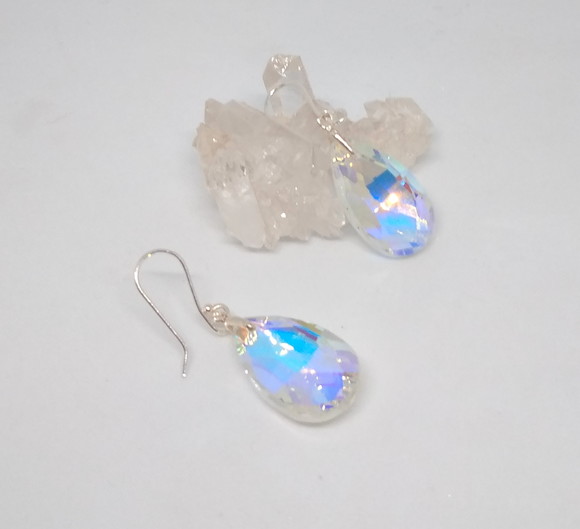 Brinco Gancho com Gota de Cristal com Efeito Ab Prata 925