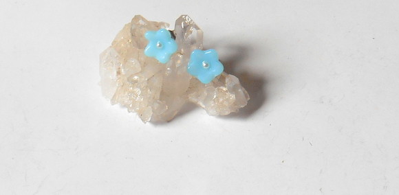 Brinco Flor azul cristal theco com aço inox