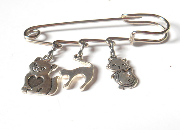 Broche Alfinete Prateado com Gatos Modelo Alfinete