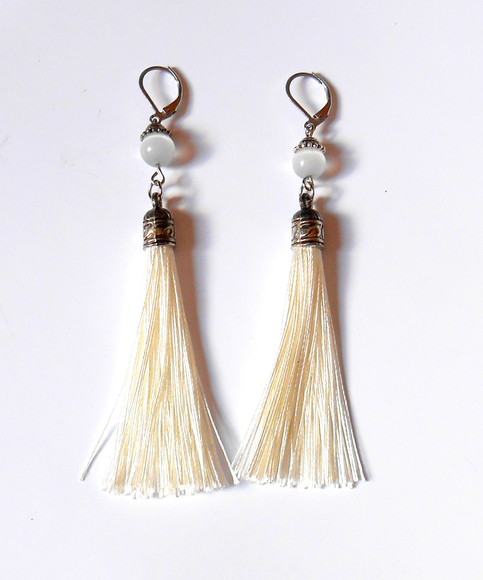 Brinco com Olho de Gato e Tassel