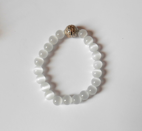 Pulseira Japamala com Olho de Gato Branco 21 Contas