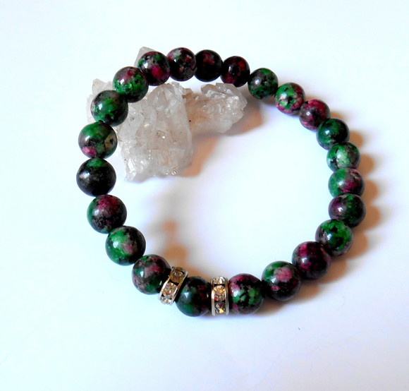 Pulseira com Rubi zoizita
