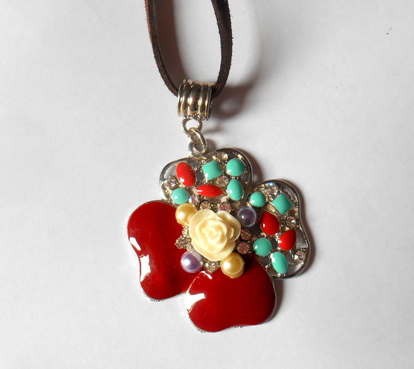 Cordão Colar com Pingente Ajustável de Longo a Choker
