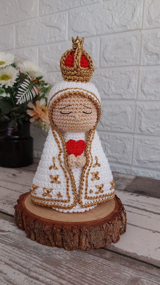 Nossa Senhora de Fátima Amigurumi 18 cm