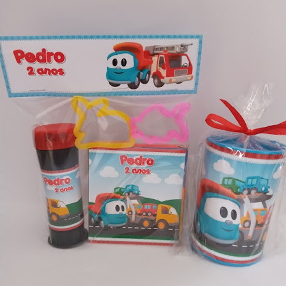 Kit Massinha Bolinha de Sabão e Cofrinho Léo e o Caminhão