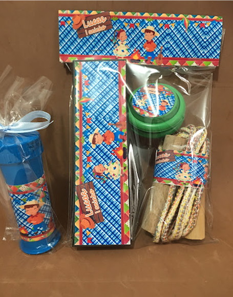 Kit Domino ,corda, Ioio e Bolinha de Sabão