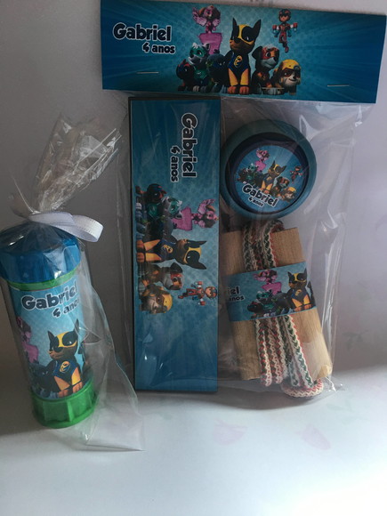 Kit Dominó , Corda, Ioio e Bolinha de Sabão